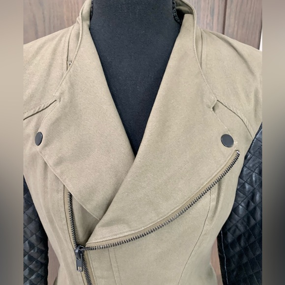 Size Small Walter Baker Jacket with Faux Leather Sleeves - Picture 6 of 8